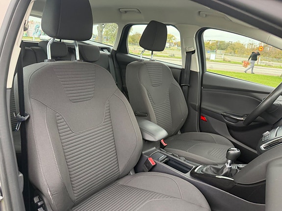 Ford Focus 12 of 15