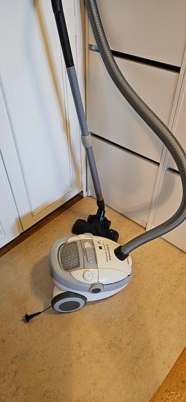 Product image 1 of 8
