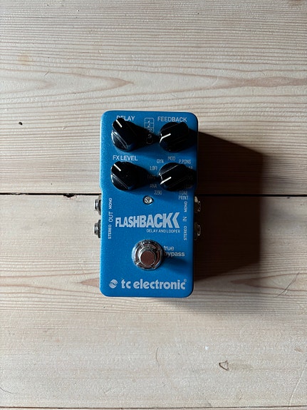 Product image 1 of 2