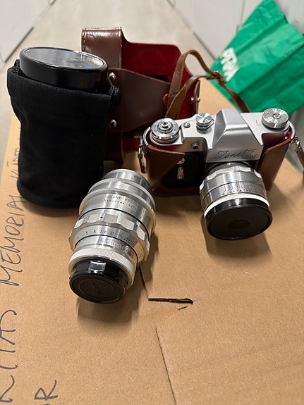 Product image 1 of 2