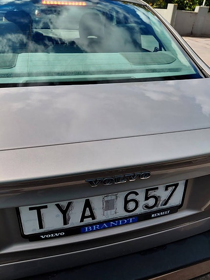 Volvo S60 4 of 11