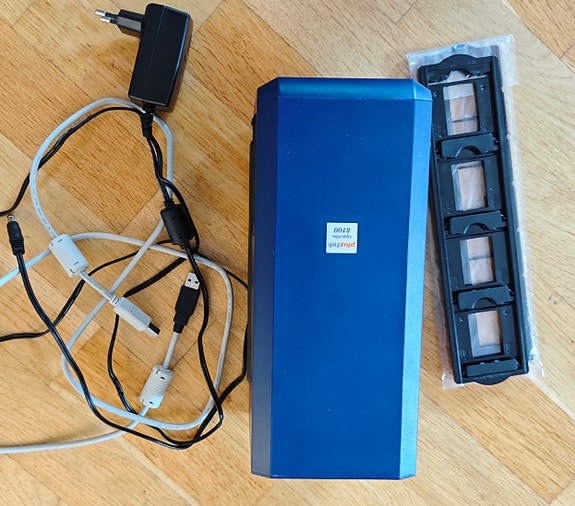 Product image 1 of 3