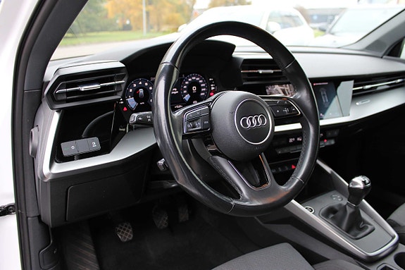 Audi A3 4 of 11