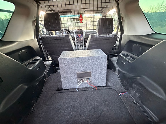 Suzuki Grand Vitara 7 of 7