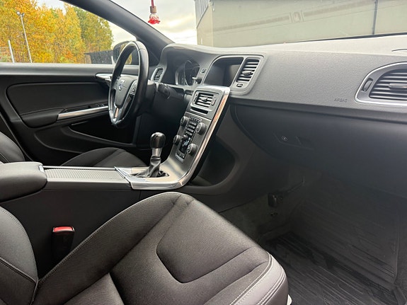 Volvo S60 6 of 7