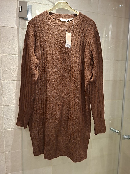 Product image 1 of 7