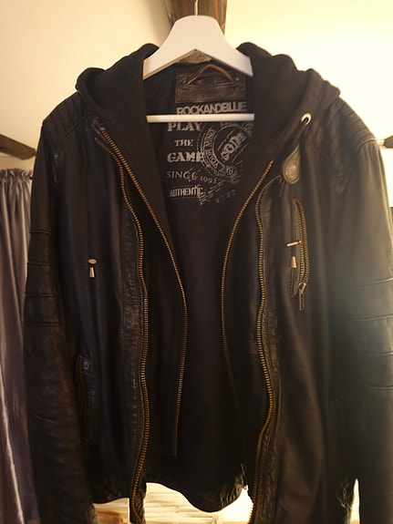 Product image 1 of 8