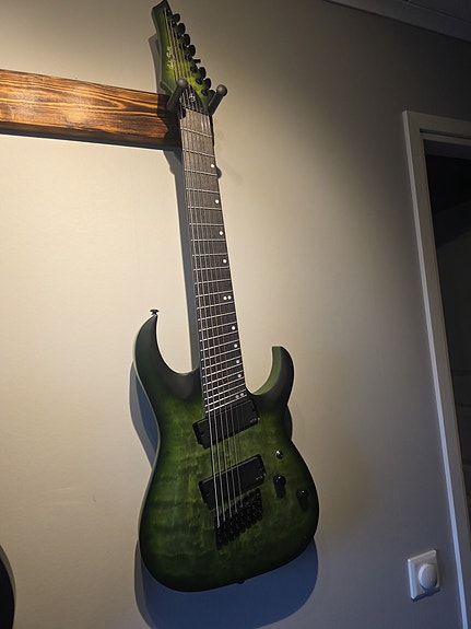 Product image 1 of 4