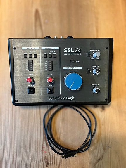 Product image 1 of 3