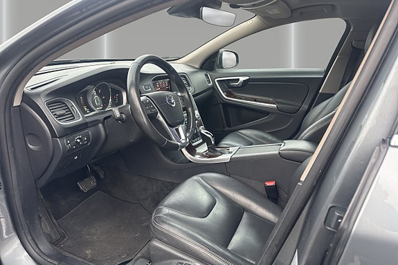 Volvo S60 9 of 15