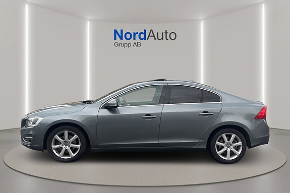 Volvo S60 2 of 15