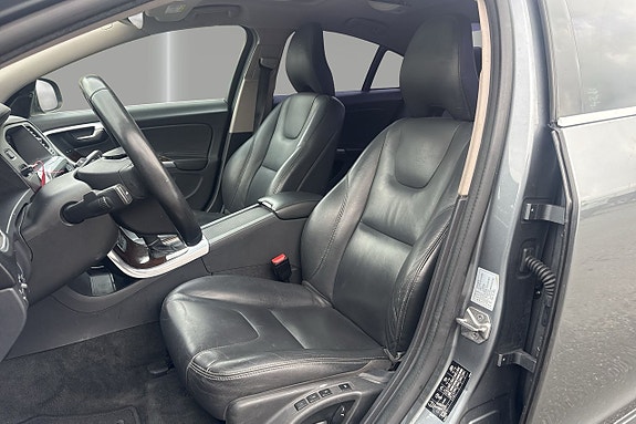 Volvo S60 15 of 15