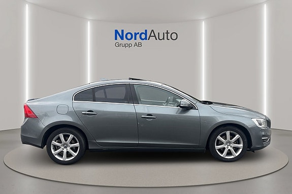 Volvo S60 6 of 15