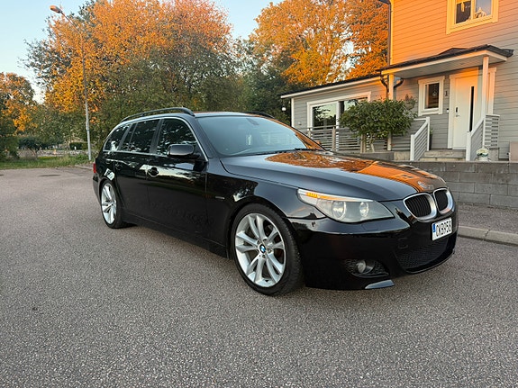BMW 525d 2 of 7