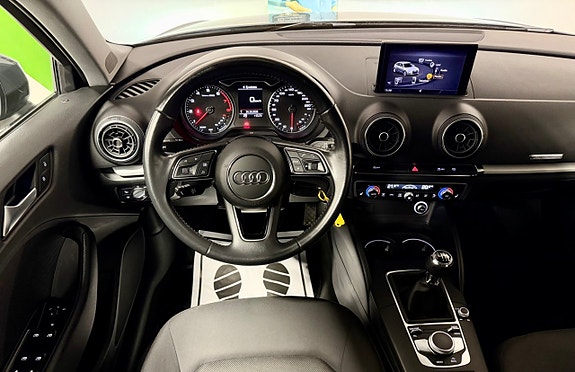 Audi A3 7 of 14