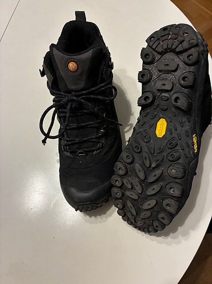 Product image 1 of 3