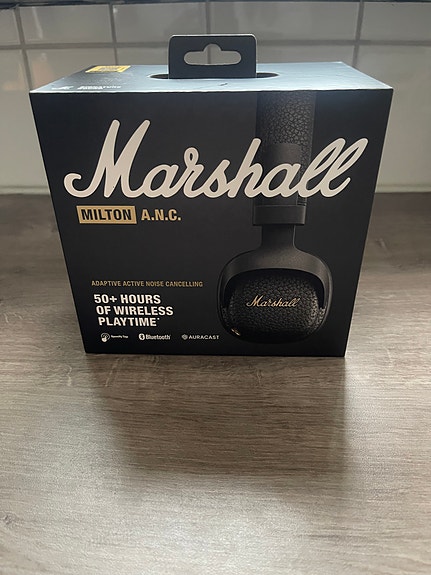 Product image 1 of 9