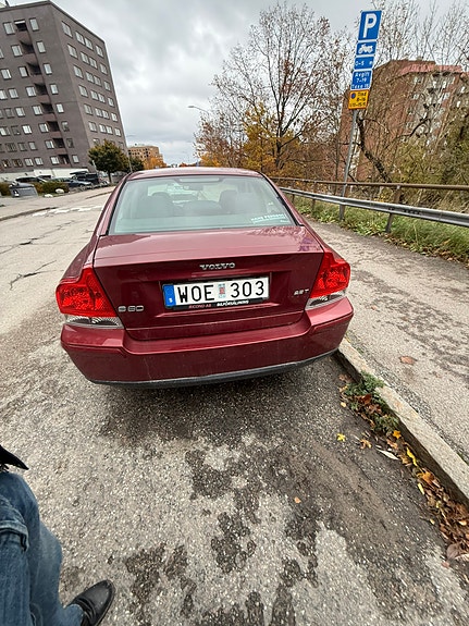 Volvo S60 3 of 6