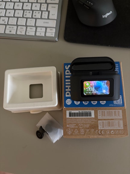Product image 1 of 2