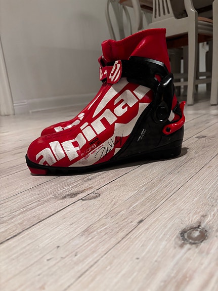 Product image 1 of 2
