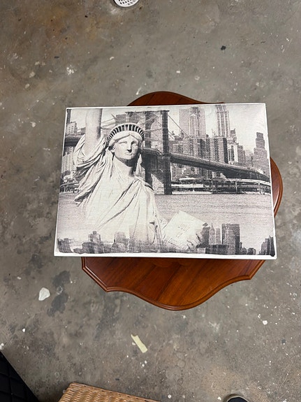 Product image 1 of 2