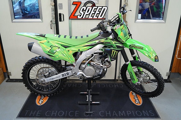 Kawasaki KXF 450 5 of 9