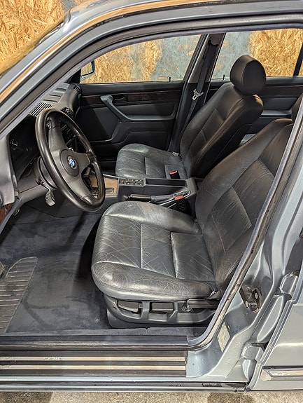 BMW 730i 4 of 7