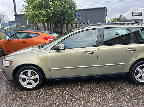 Volvo V50 8 of 9
