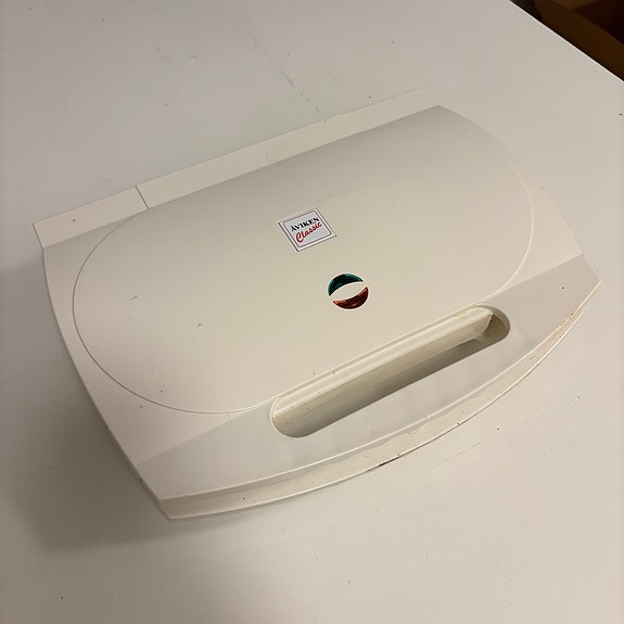 Product image 1 of 3