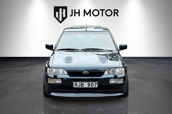 Ford Escort 8 of 21