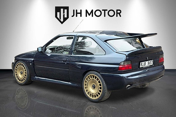 Ford Escort 3 of 21