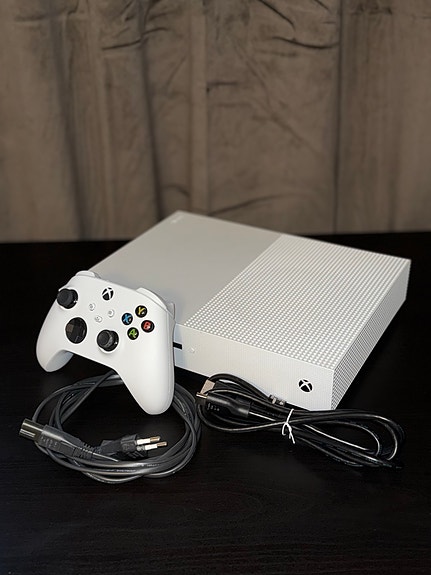 Product image 1 of 3