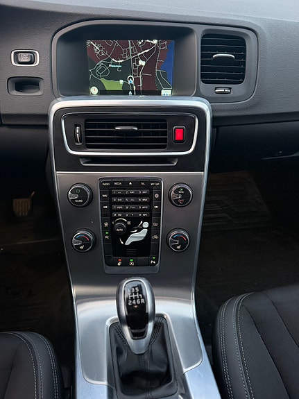 Volvo S60 7 of 7