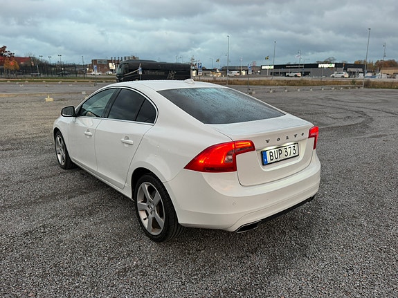 Volvo S60 3 of 7