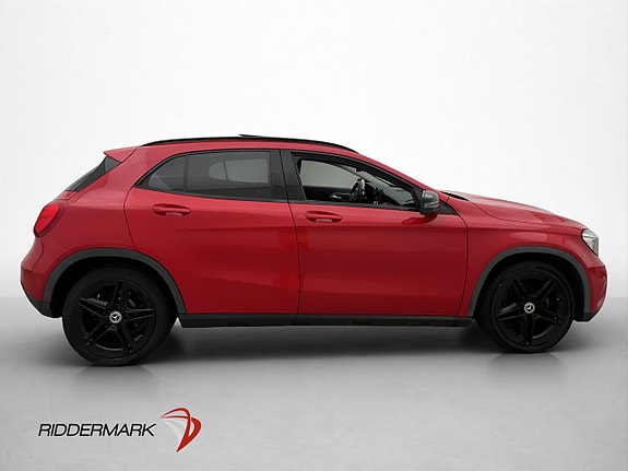 Mercedes-Benz GLA 220 9 of 30
