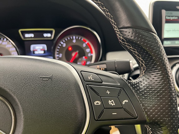 Mercedes-Benz GLA 220 19 of 30