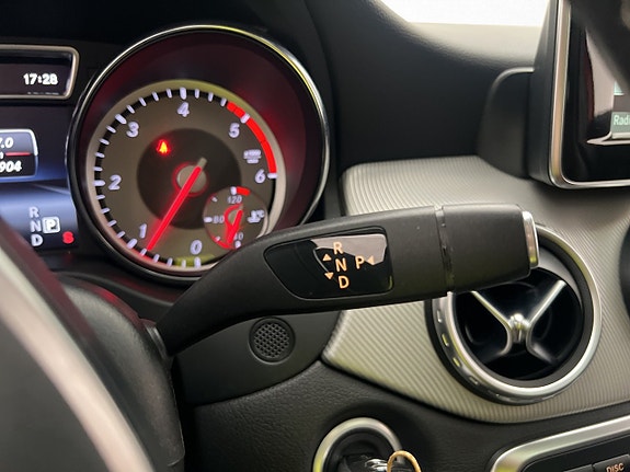 Mercedes-Benz GLA 220 20 of 30