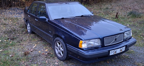 Volvo 850 2 of 5