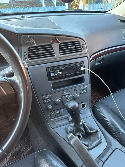 Volvo S60 7 of 8