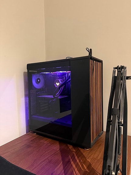 Product image 1 of 2