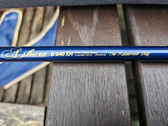 Product image 1 of 2