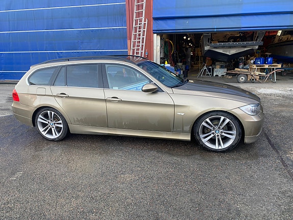 BMW 325i