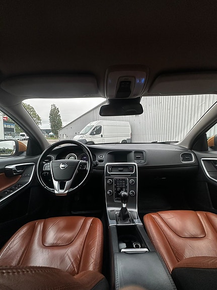 Volvo S60 11 of 12