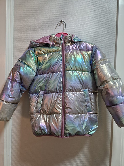 Product image 1 of 3