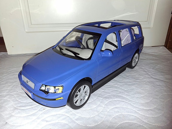Product image 1 of 10