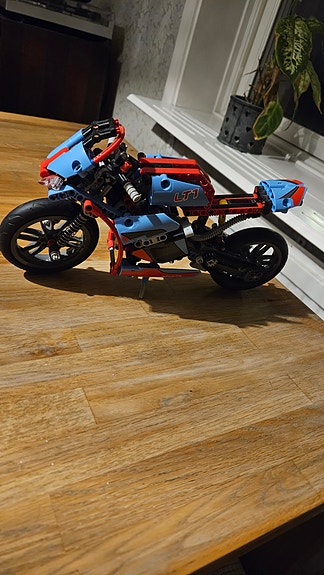 Product image 1 of 3