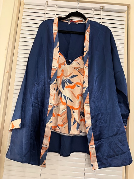 Product image 1 of 8