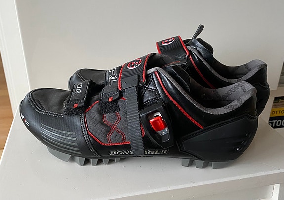 Product image 1 of 6