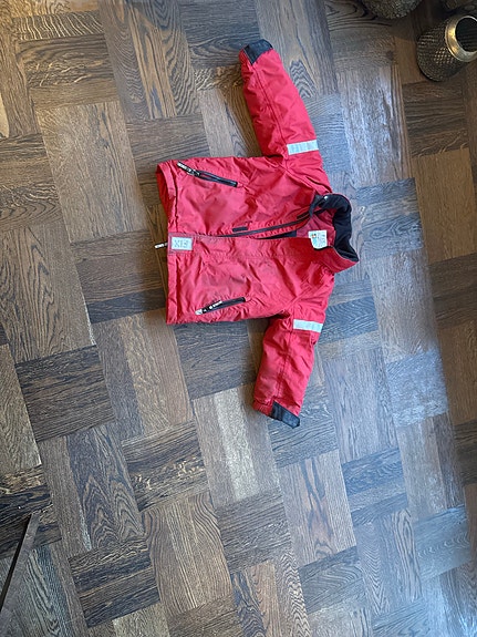 Product image 1 of 2