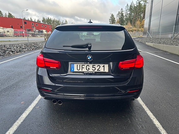 BMW 330d 4 of 14